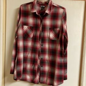 Red/black Hot Topic shirt